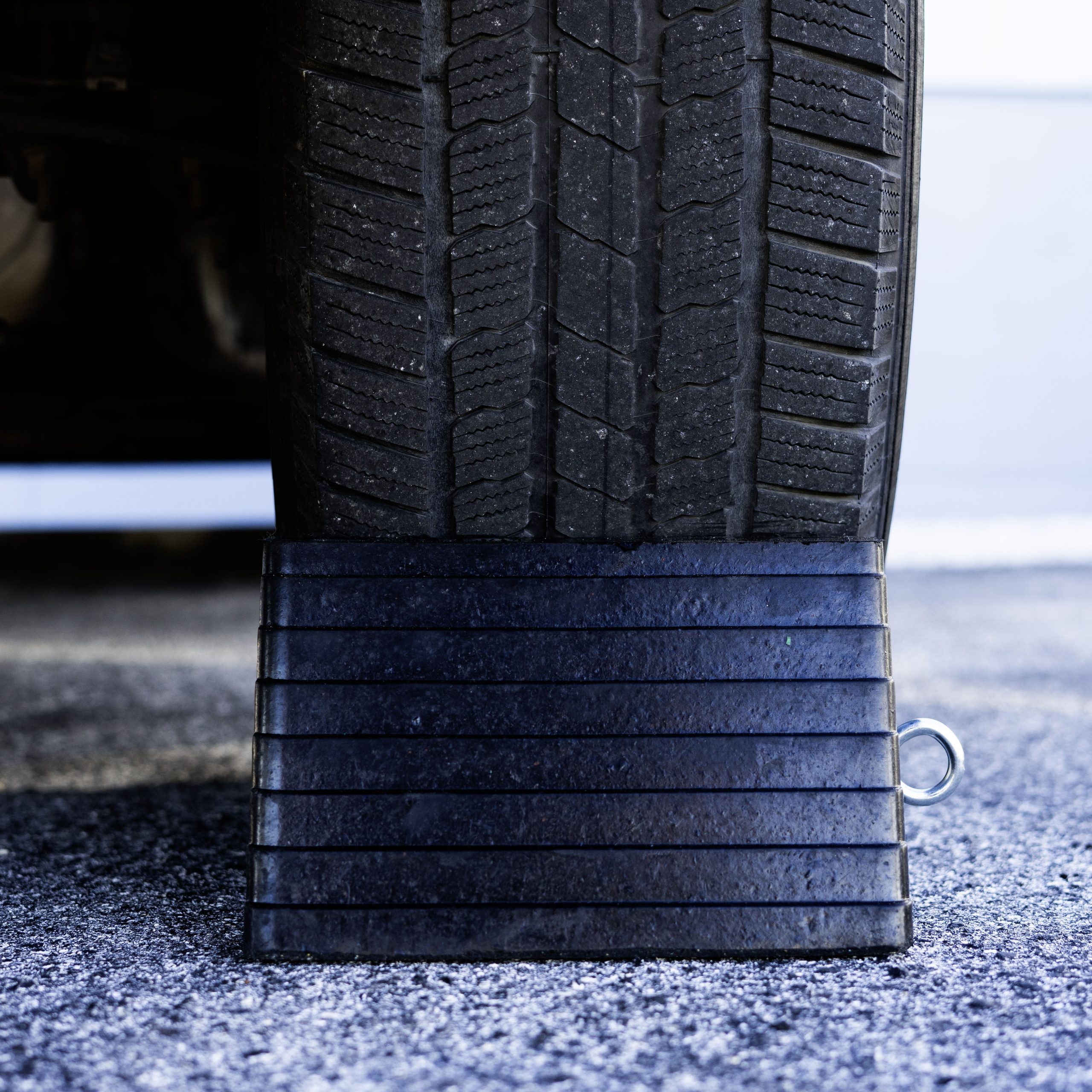 Rubber Standard Wheel Chock (10 x 8 x 6 in.) - Image 6