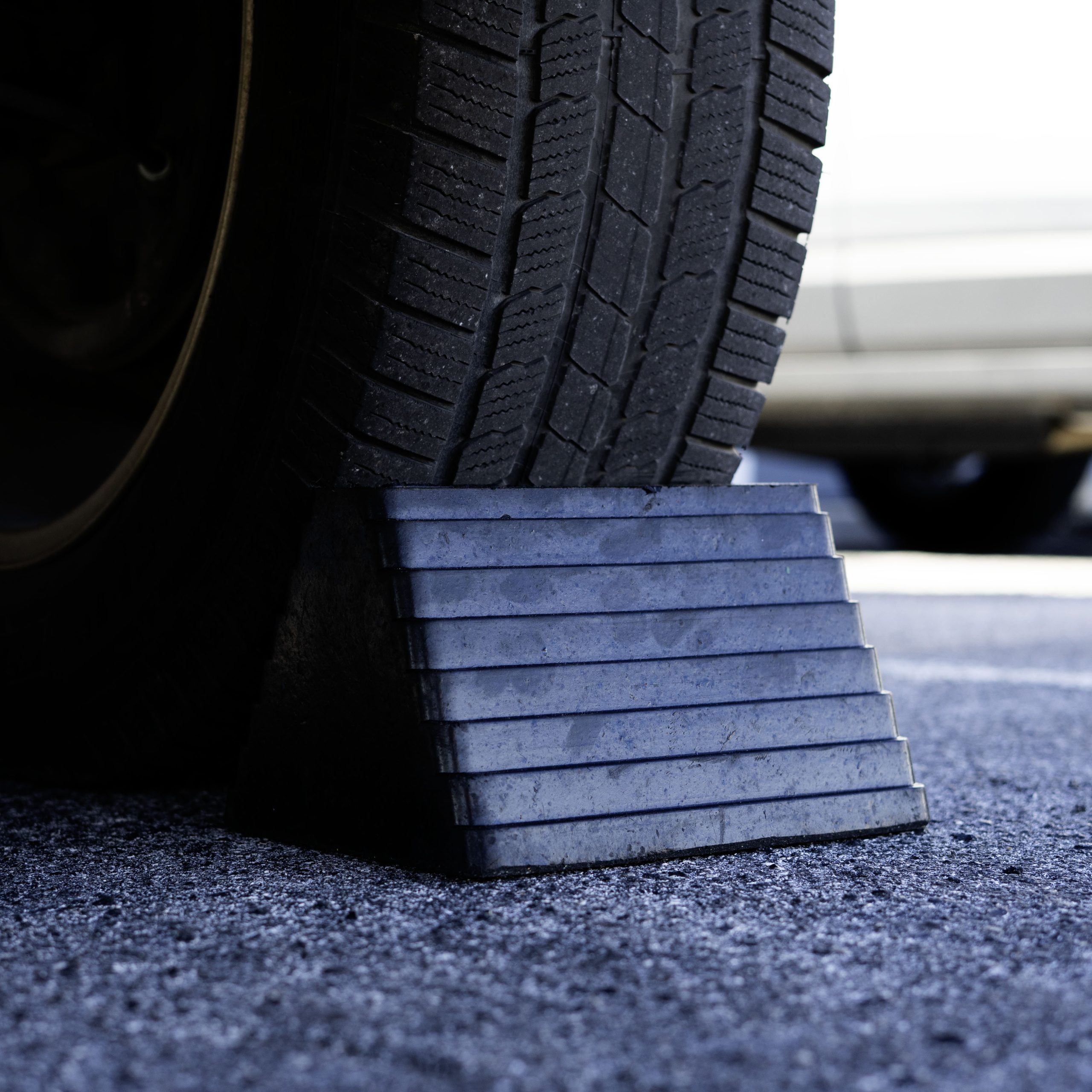 Rubber Standard Wheel Chock (10 x 8 x 6 in.) - Image 5